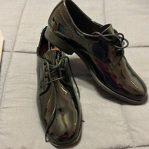 Men’s size 10 1/2 medium formal shoes. Worn once.